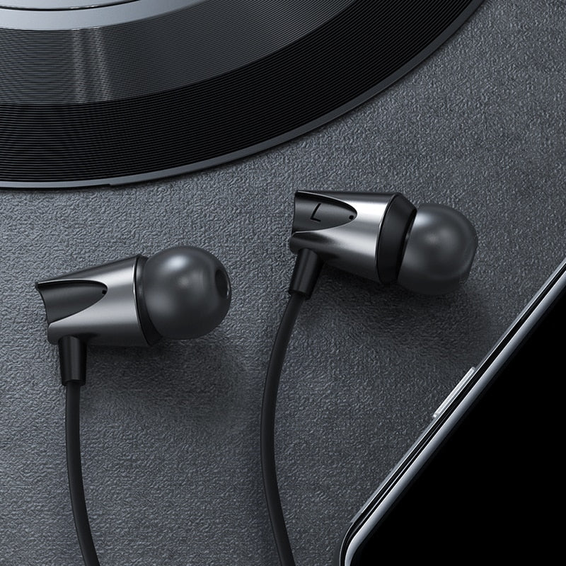 Earphones with Microphone